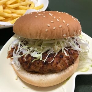 キャベツたっぷりハンバーガー